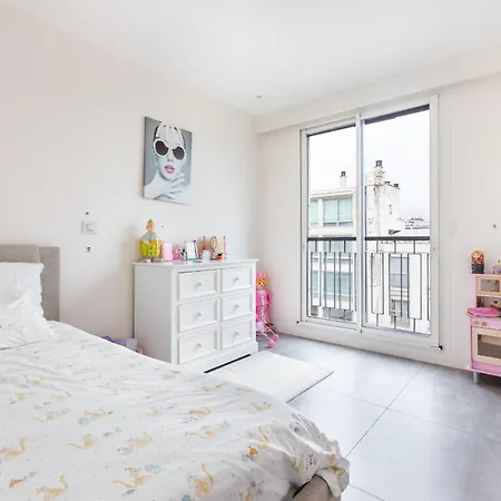 Luxury Eiffel Tower View - 16