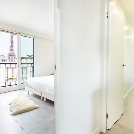Luxury Eiffel Tower View - 16 Париж