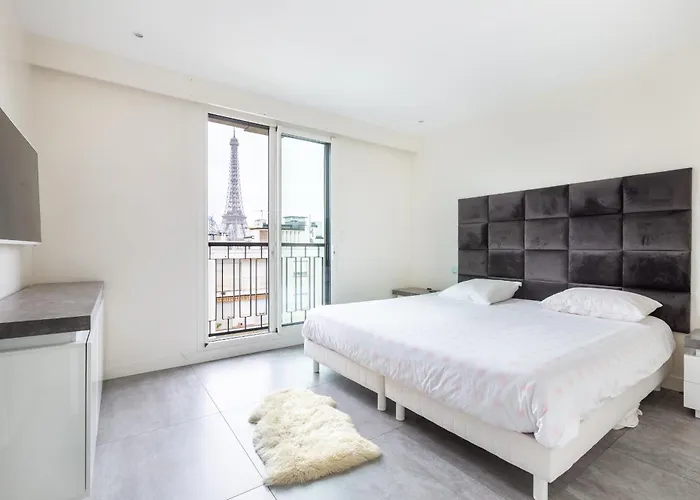 Апартаменты Luxury Eiffel Tower View - 16 *